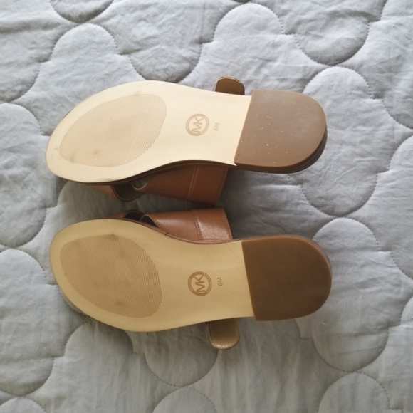 Michael Kors NWOT Frieda Slides - Picture 2 of 6